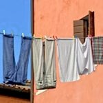 Как сушить одежду без сушилки